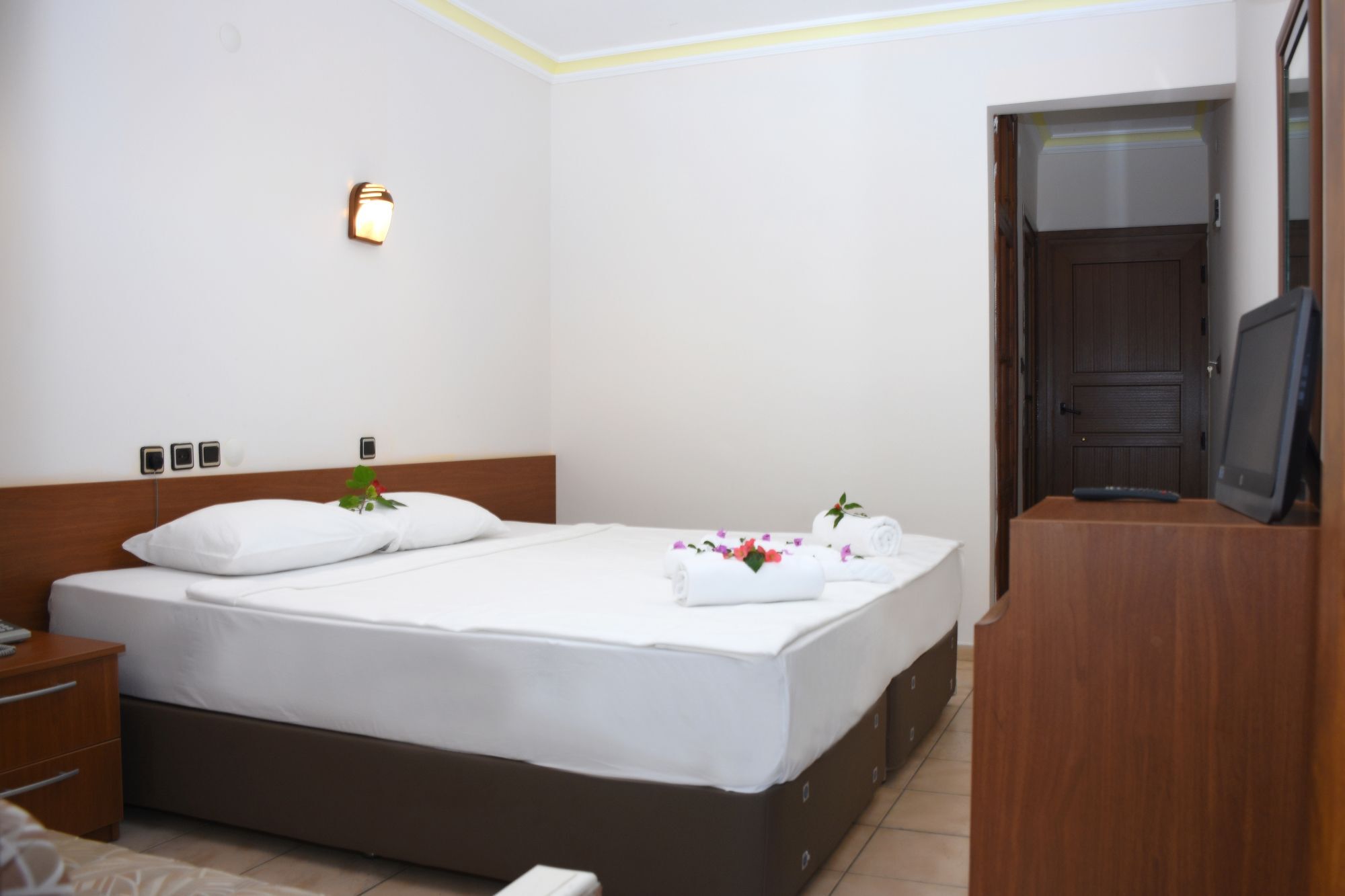 Hotel Gumbet Anil Beach Bitez Exterior foto
