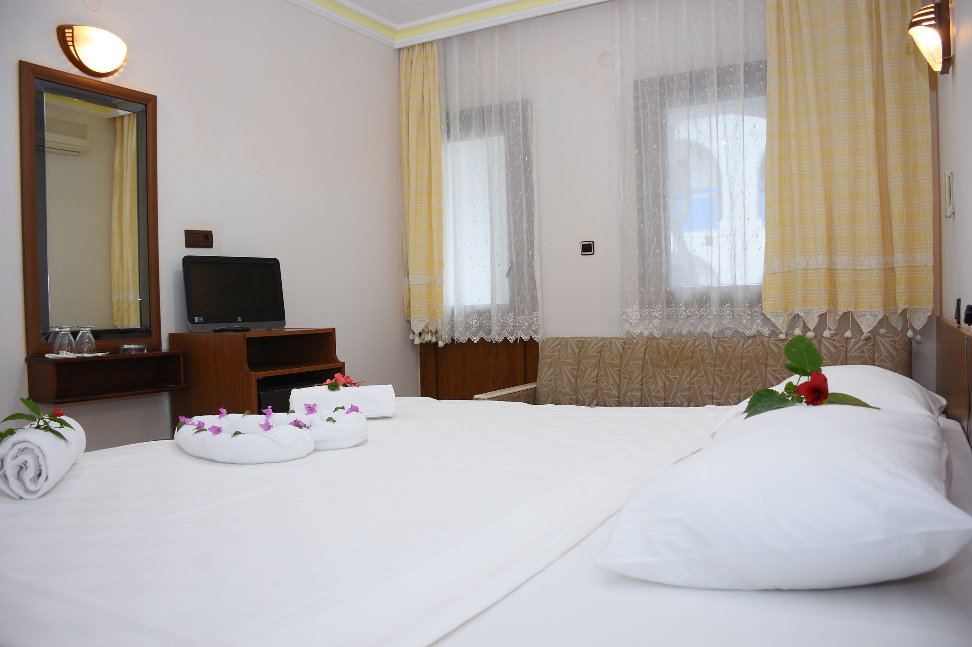 Hotel Gumbet Anil Beach Bitez Exterior foto