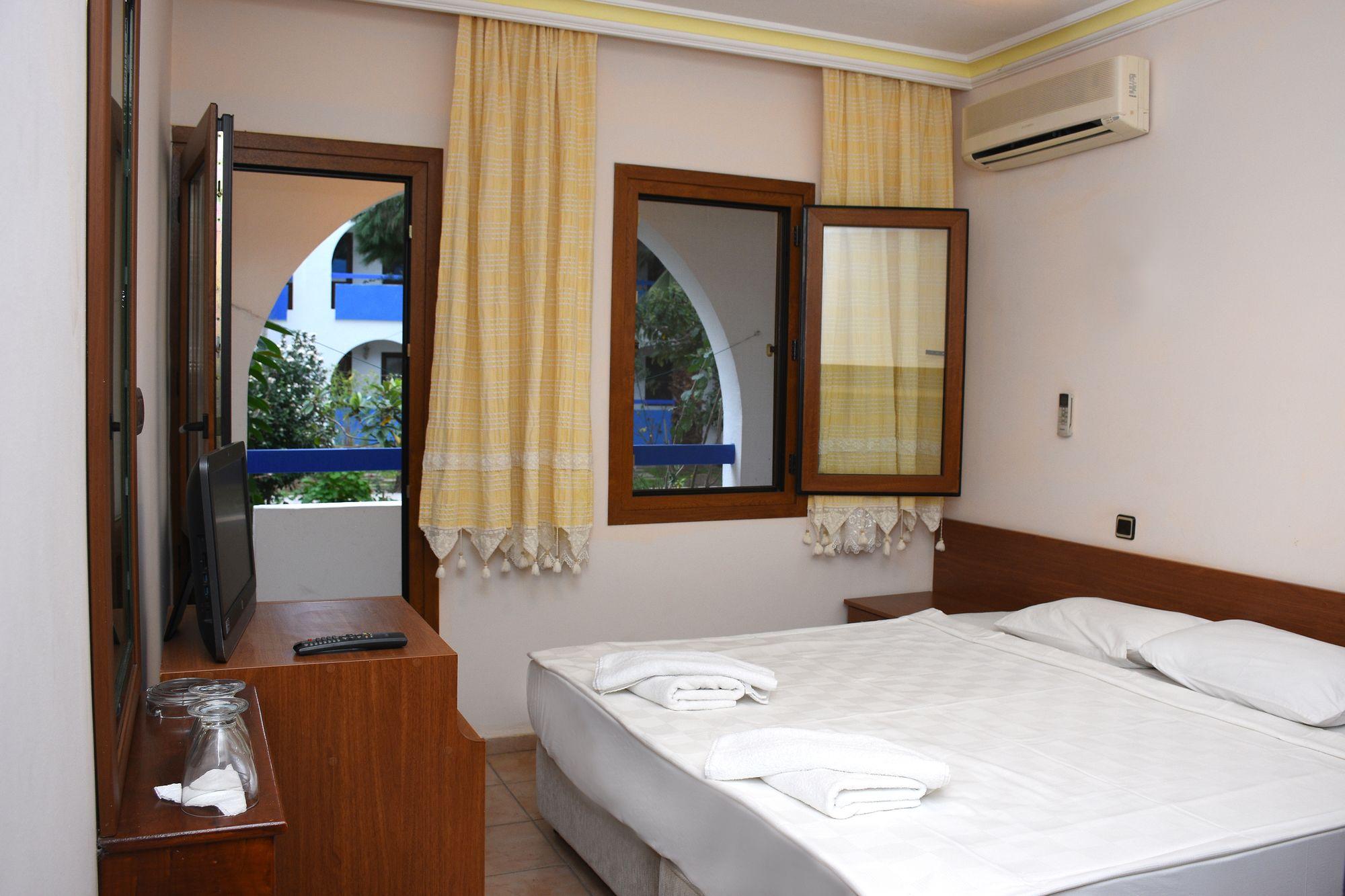 Hotel Gumbet Anil Beach Bitez Exterior foto